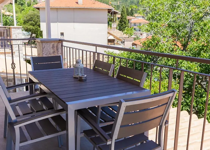 Karya Villas